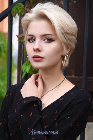186516 - Svetlana Age: 25 - Russia