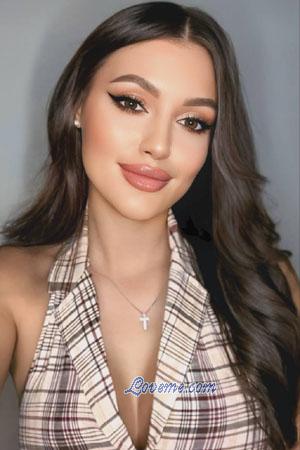 211433 - Maria-Madalina Age: 31 - Romania